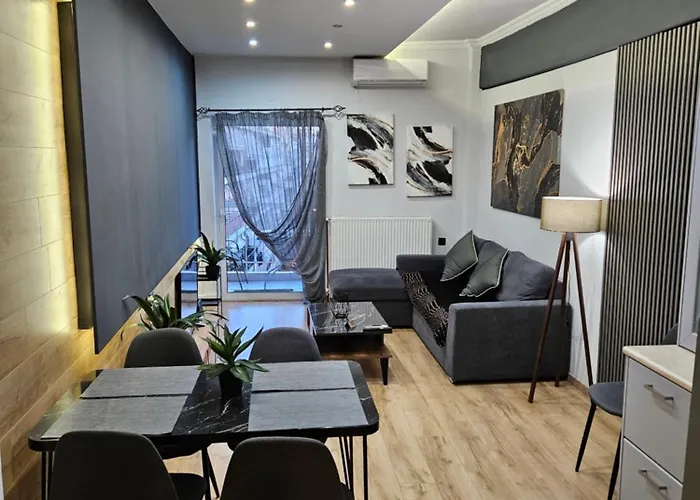 Central 3 Modern Apartment With Free Parking