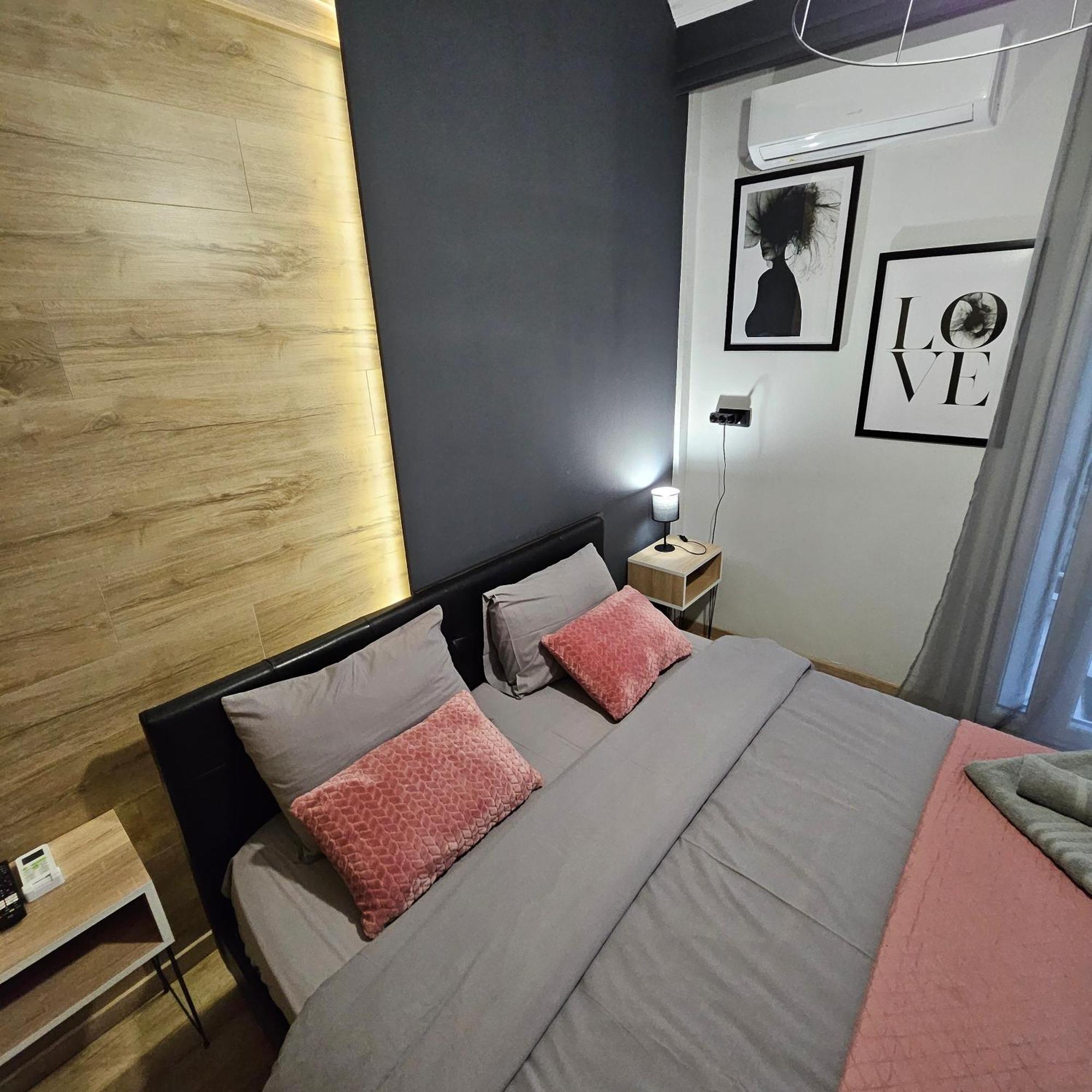 3 Modern With Free Parking Apartmán *